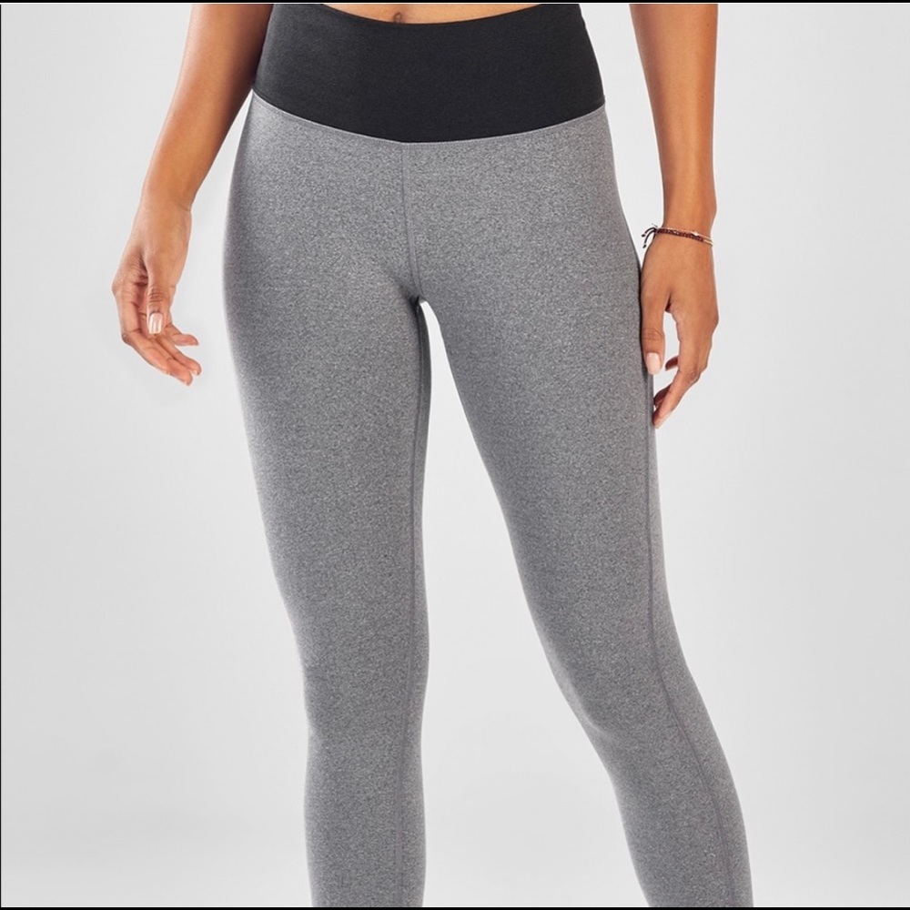 Fabletics 7/8 Heather Leggings Size M